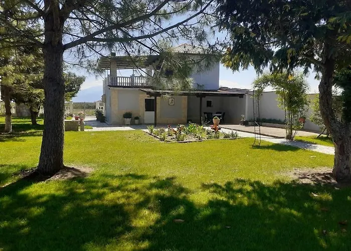The Cottage In Paralia